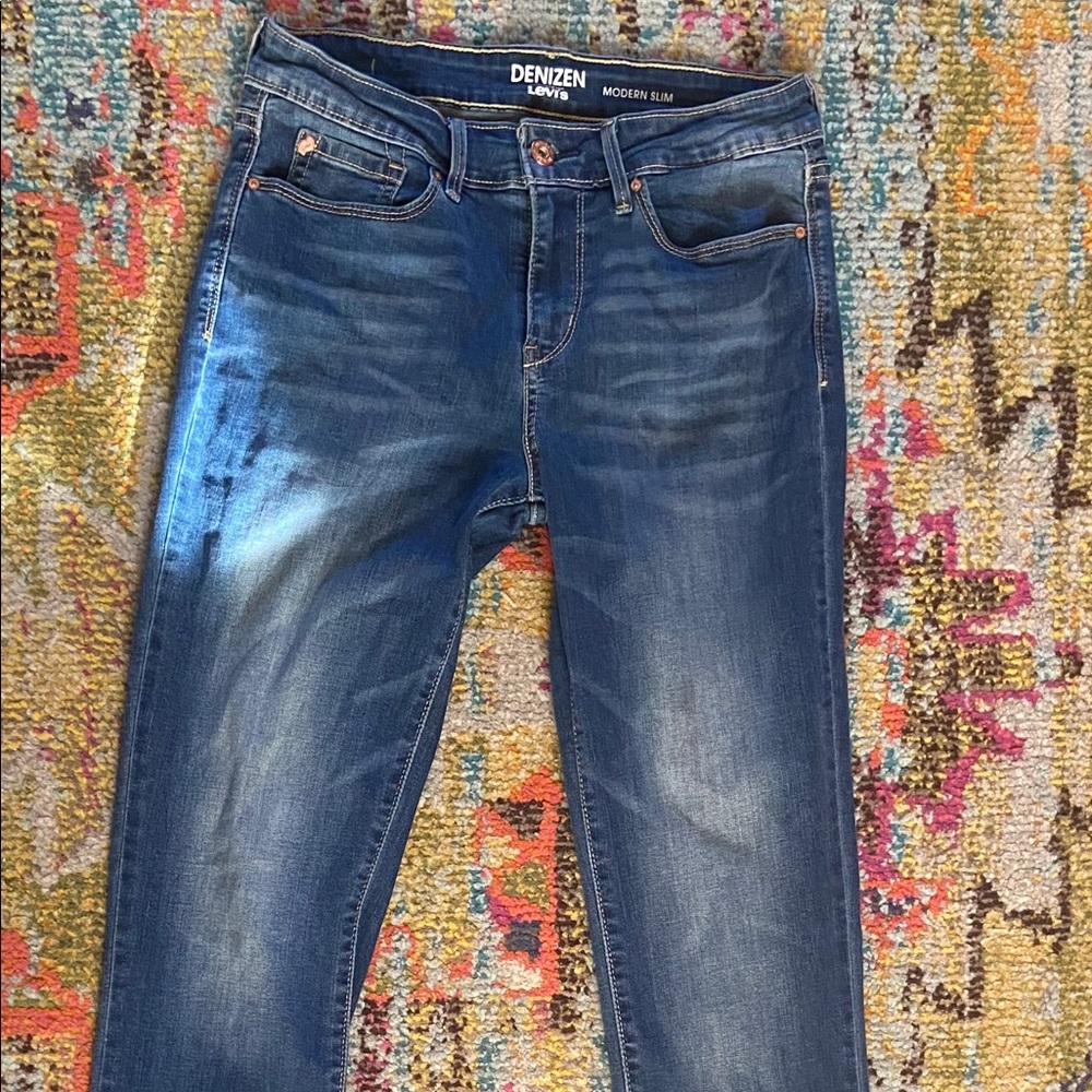 Levi’s Denizen Modern Slim
